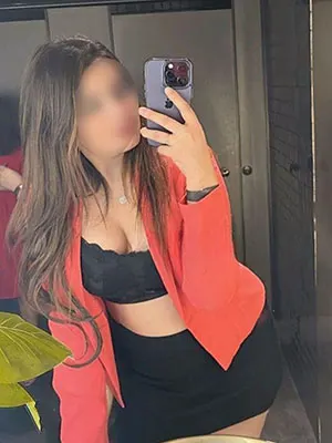 Call girls available in Pune